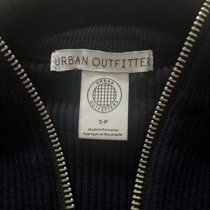 Navy blue sweater for snow season